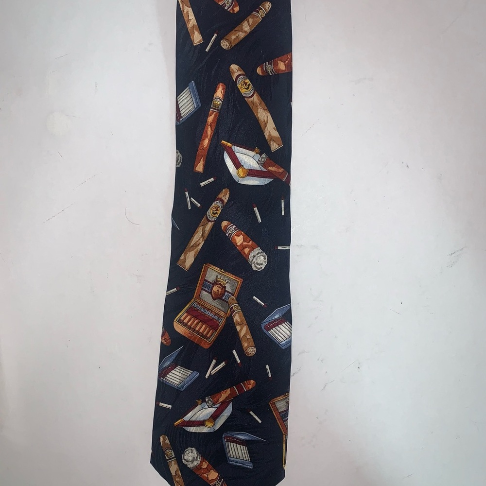 Elegant Roffe Navy Cigar Pattern Neck Tie in Box